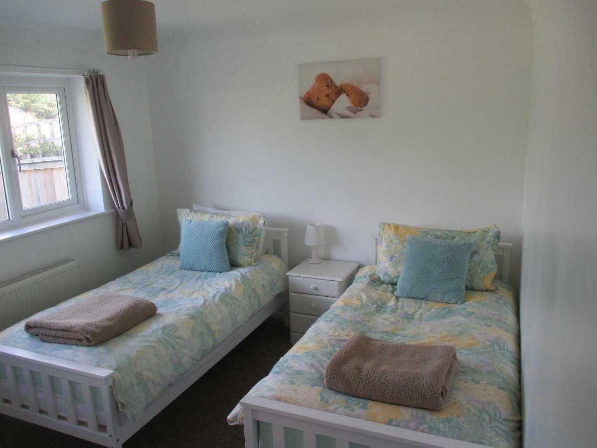 Вилла The Bungalow Lymington With New Forest 1 Mile Экстерьер фото